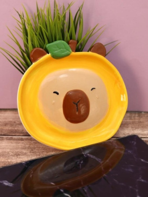Тарелка керамическая Capybara mandarin 17,9х16,6х2см FC242584