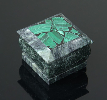 Фото Шкатулка подарочная змеевик, малахит 5х5х3,5 см 4204329 от производителя, с доставкой по Хабаровску