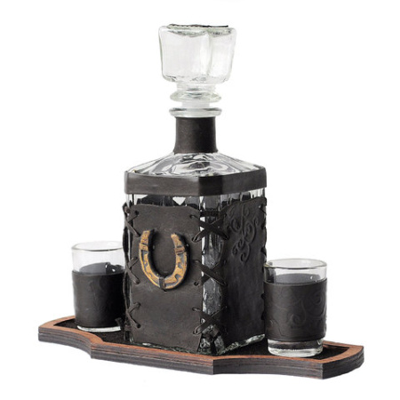 Фото Графин декоративный в футляре (нат. кожа) коричневый 096-07-82 от производителя, с доставкой по Хабаровску